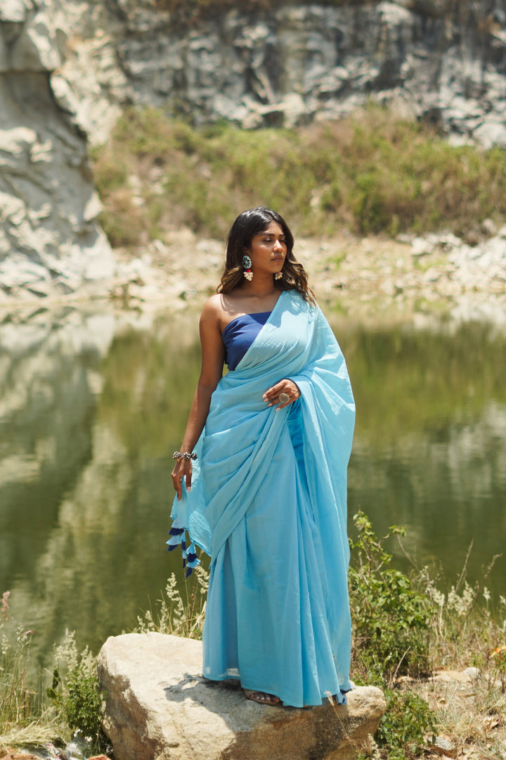 Teejh Vanilla and Berry Light Blue and Royal Blue Mulmul Saree