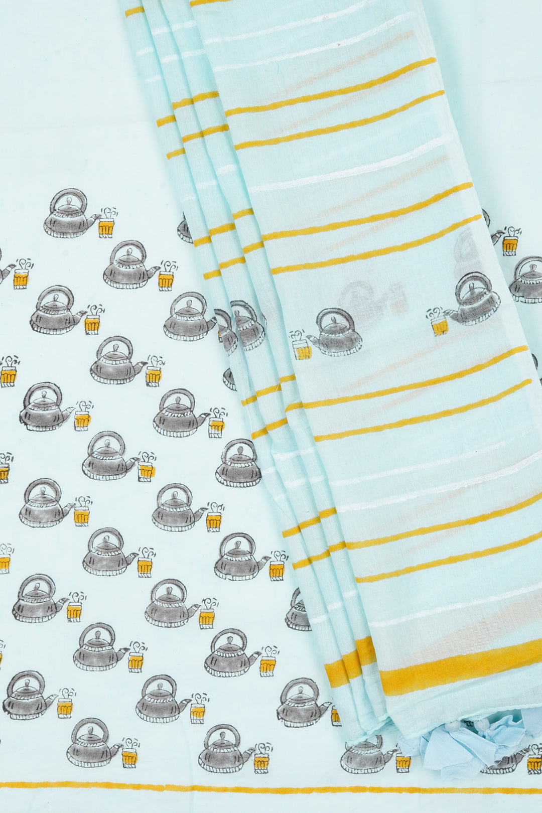 Teejh Chai Pee Lo Friends Mulmul Cotton Saree