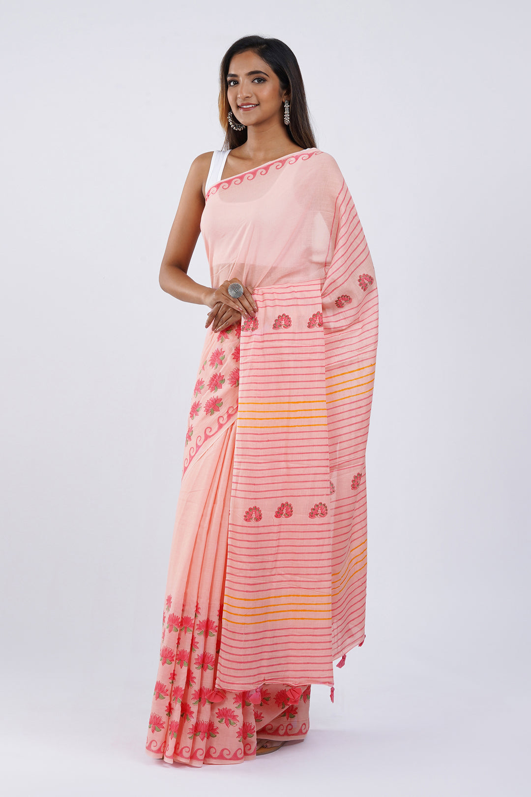 Teejh Gulshan Garden Mulmul Cotton Saree