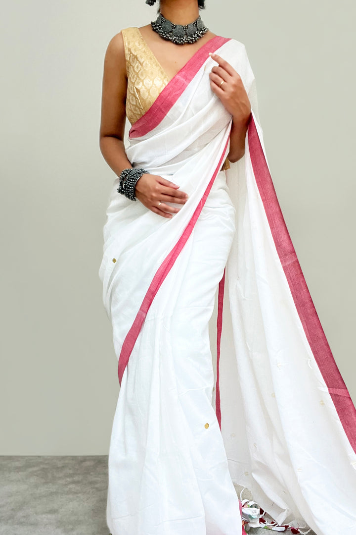 Teejh Savali White Mulmul Saree