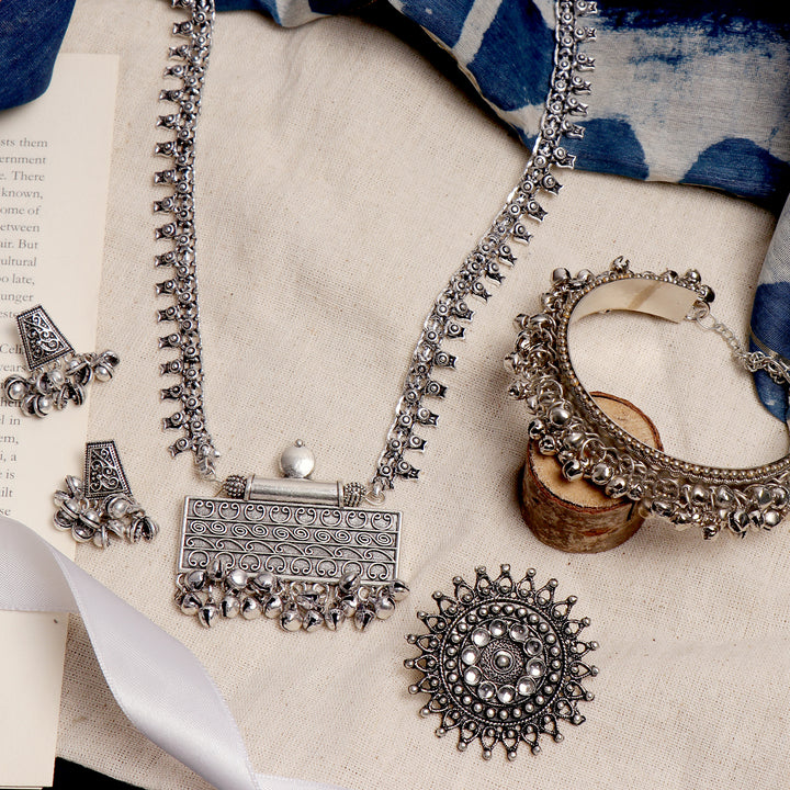 Teejh Aparna Metallic Silver Oxidized Jewelry Gift Set