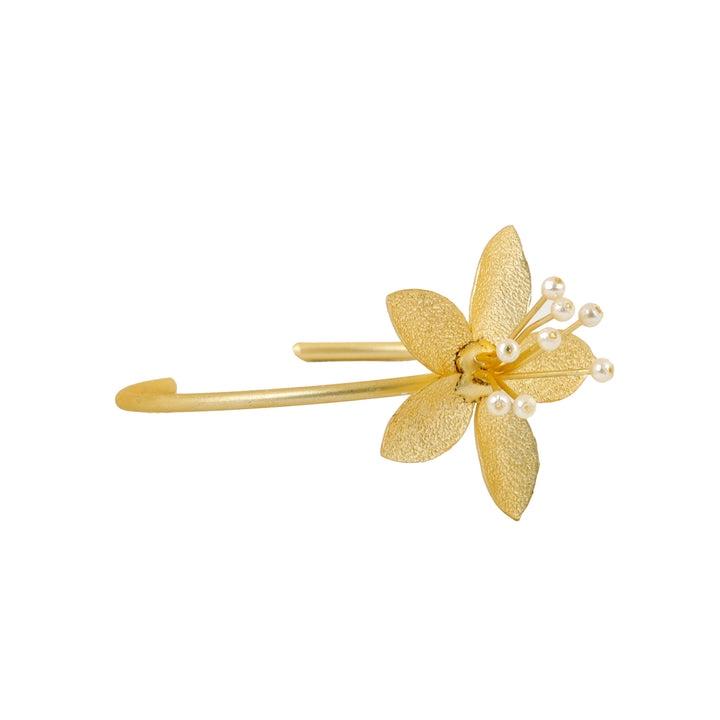 Teejh Utpala Floral Bracelet