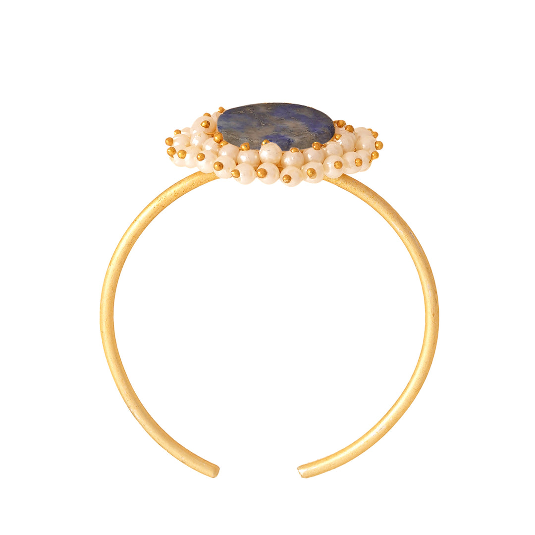 Teejh Aasita Blue Studded Pearl Bracelet