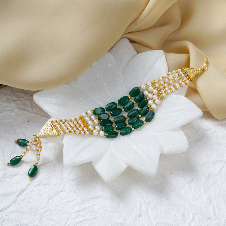 Teejh Piyali Green And White Layered Pearl Bracelet