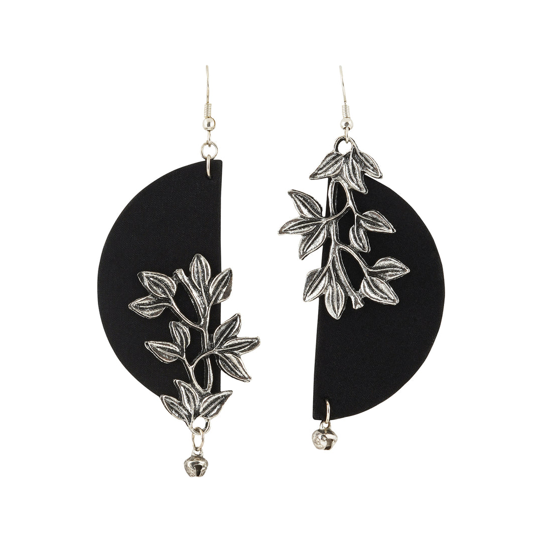 Teejh Yukti Black Floral Fabric Earring