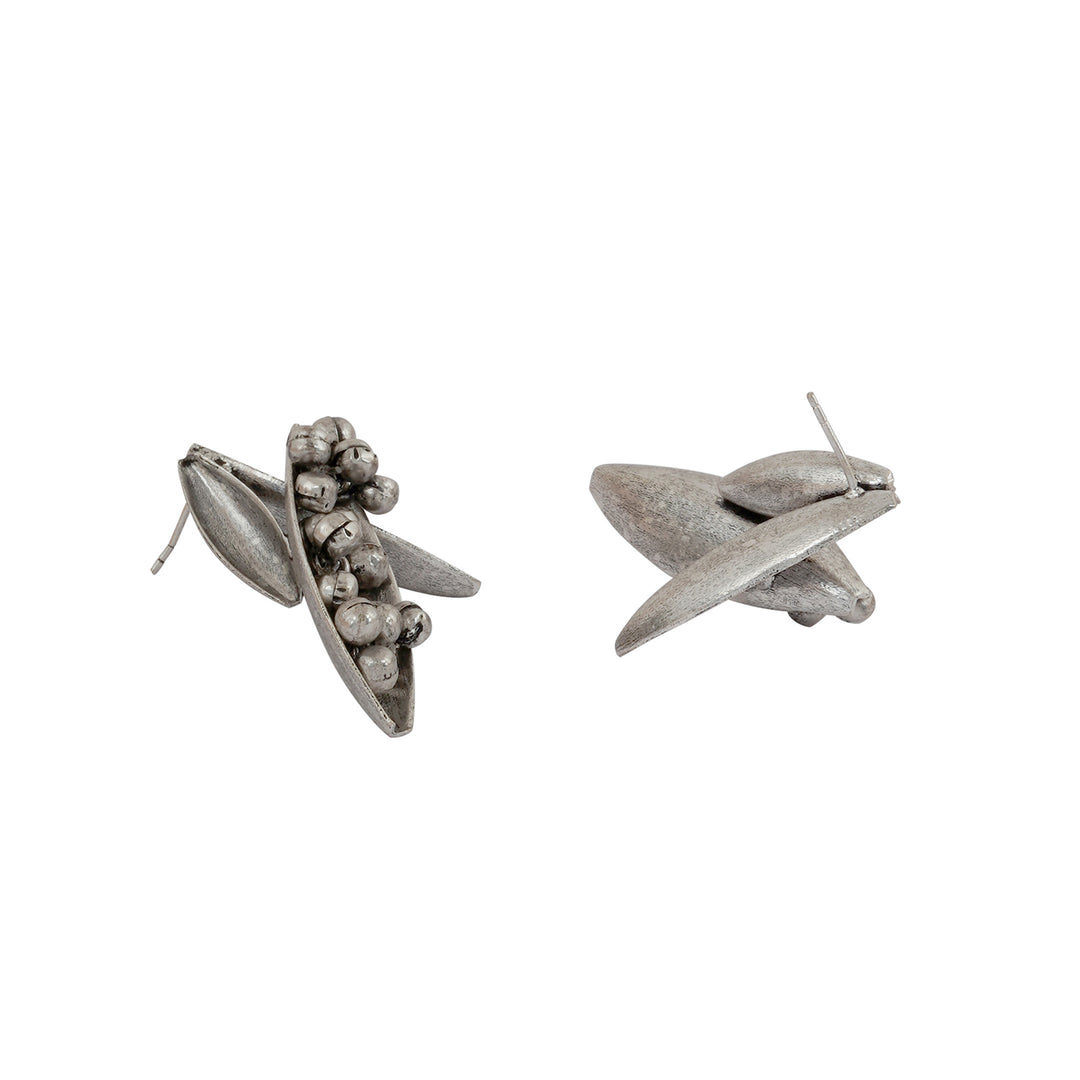 Teejh Angana Pearl and Silver Oxidised Earring