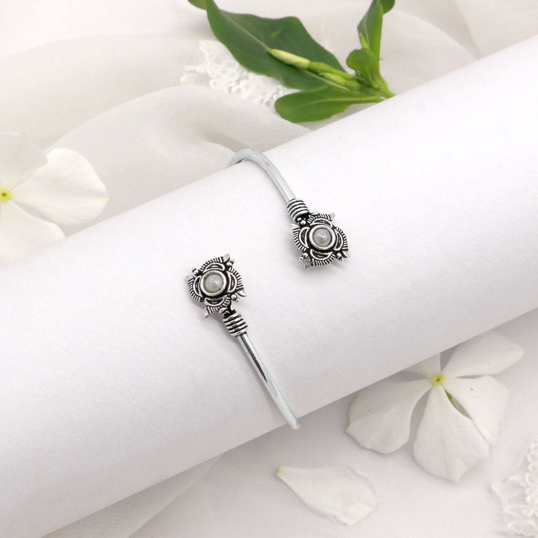 Aparna White Flower Silver Oxidized Bracelet - Teejh
