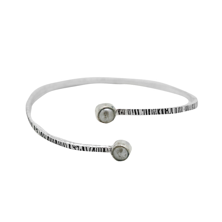 Teejh Linisha Silver Oxidised Shell Jewelry Gift Set