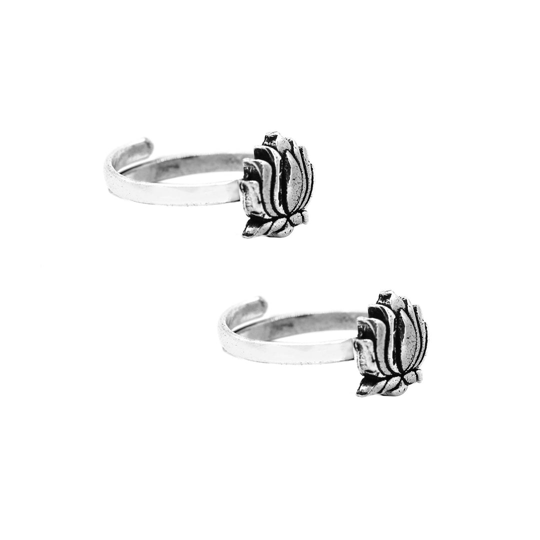 Kshtriya Lotus Silver Oxidized Toe rings - Teejh