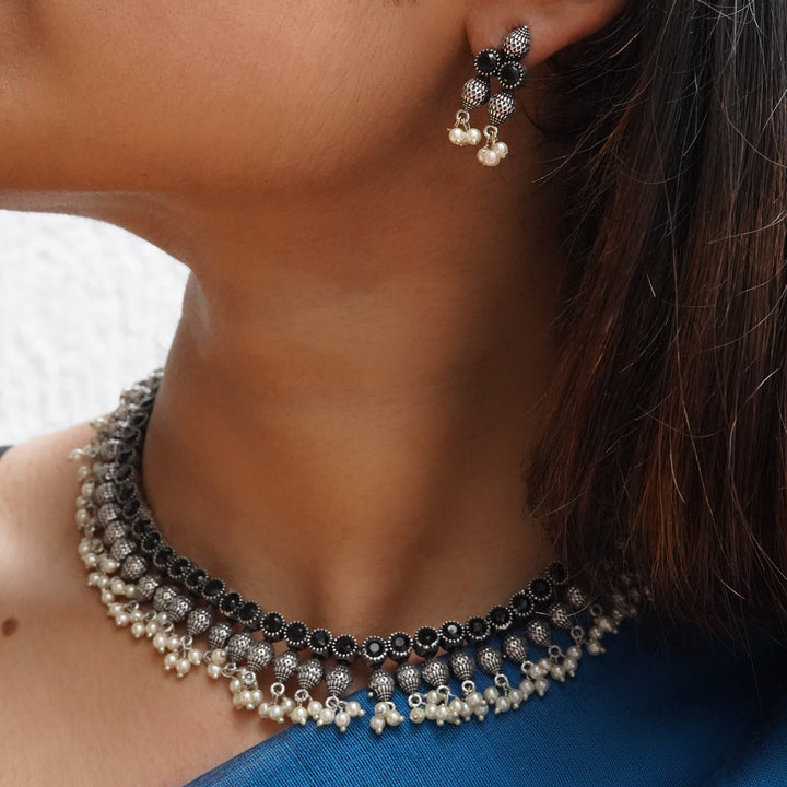 Teejh Pihu Black Stone Choker Necklace Set