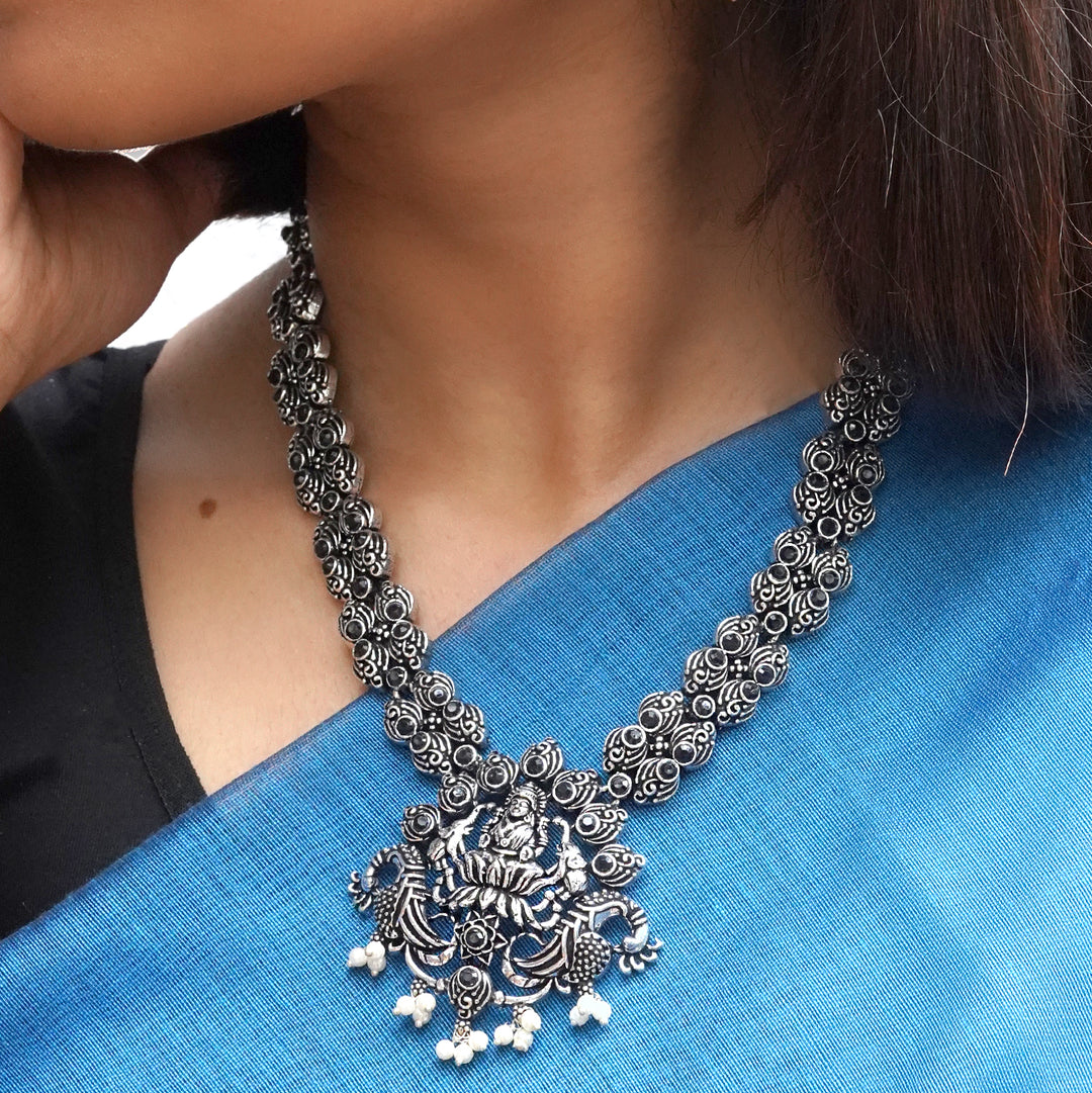 Teejh Odika Black Stone Temple Work Necklace Set