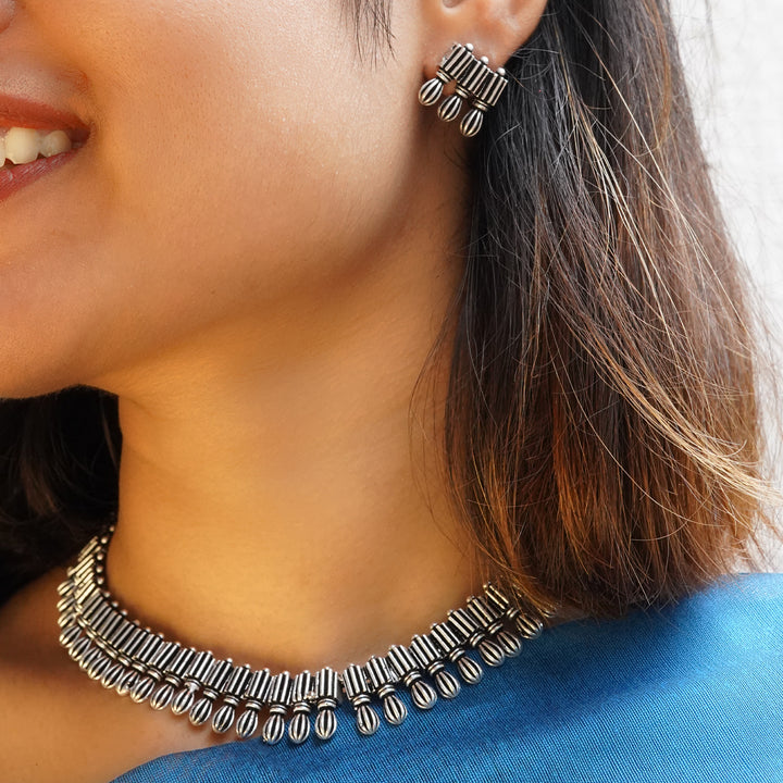 Teejh Jashwi  Choker Necklace Set