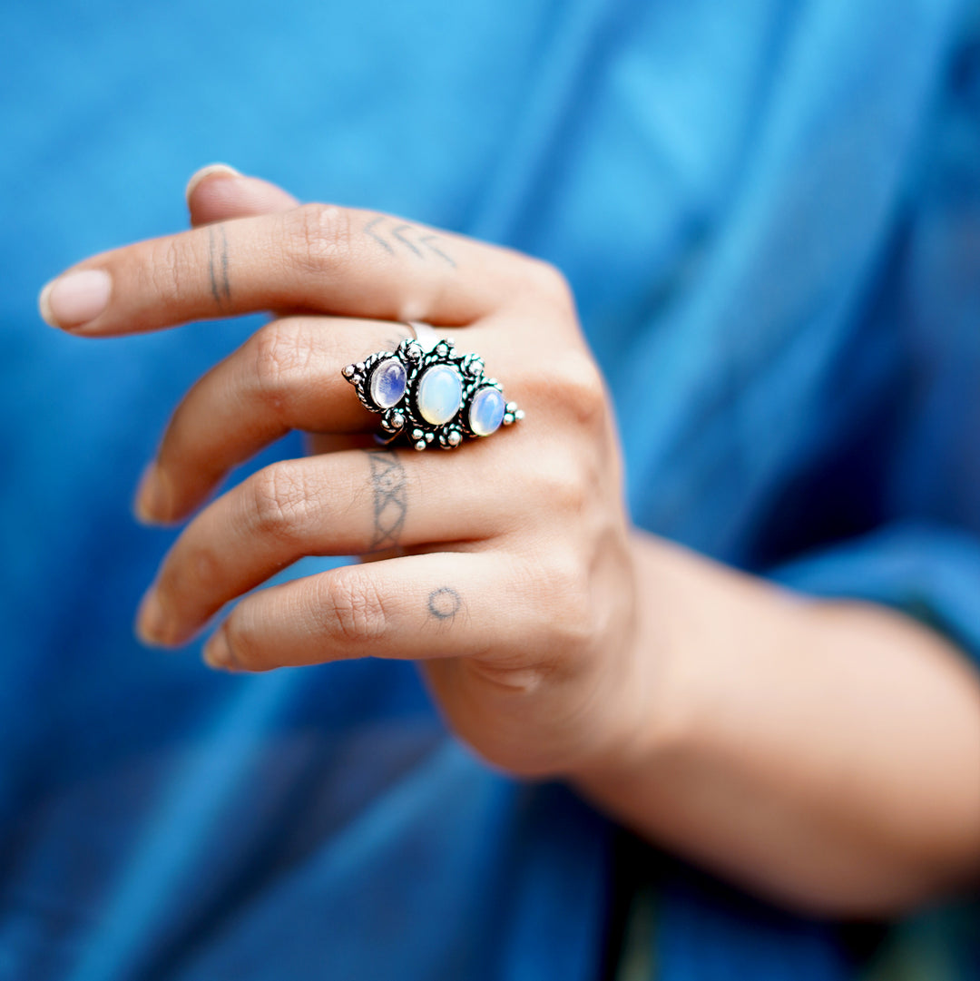 Veena White Silver Oxidized Ring