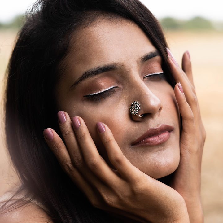 Teejh Soumya Green Stone Nose Pin