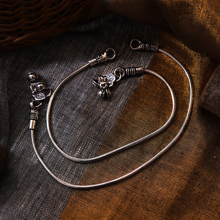 Teejh Ruhaani Silver Anklets