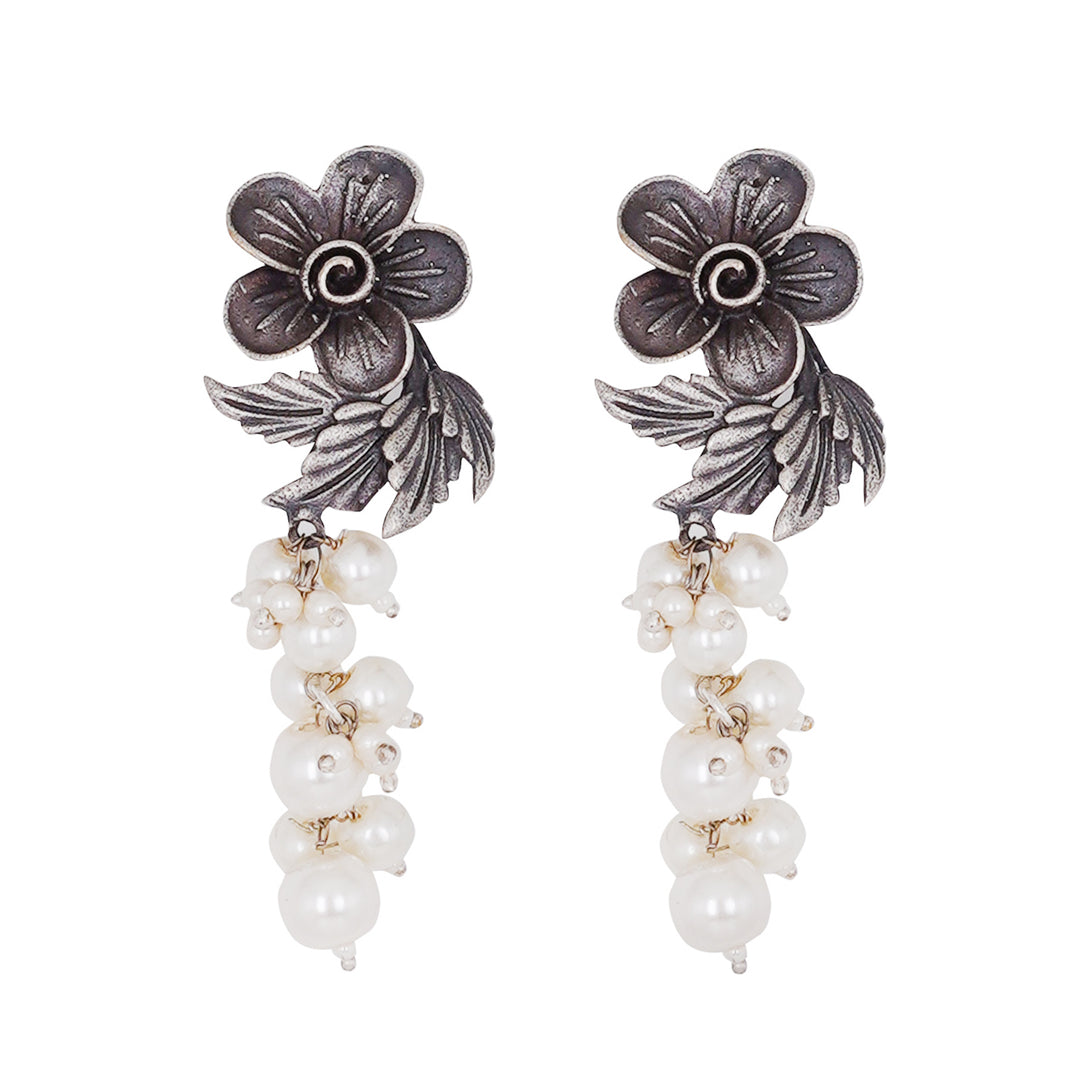 Teejh Kriva Floral Silver Oxidised Pearl Earring