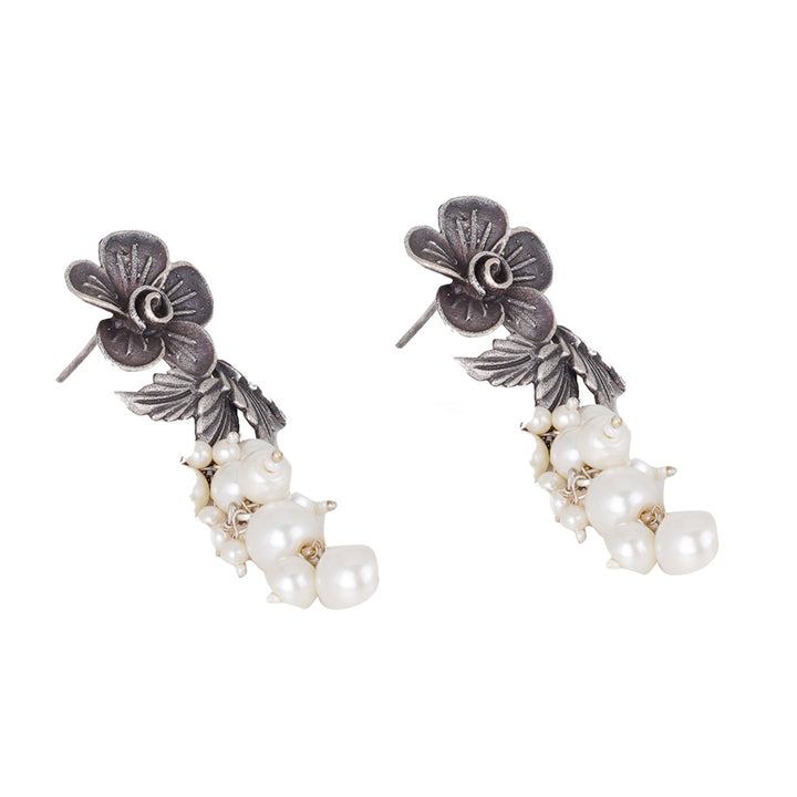 Teejh Kriva Floral Silver Oxidised Pearl Earring
