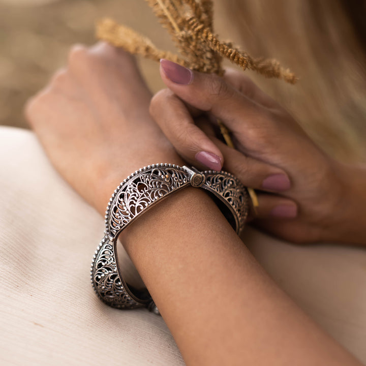 Teejh Yuvanya Antique Silver Polish Bracelet