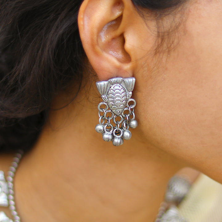 Teejh Meen Silver Oxidised Necklace Set