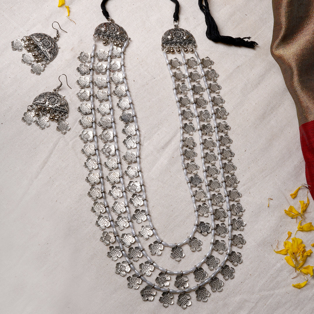 Shop Teejh Silver Oxidised Floral Long Necklace Set For Women
