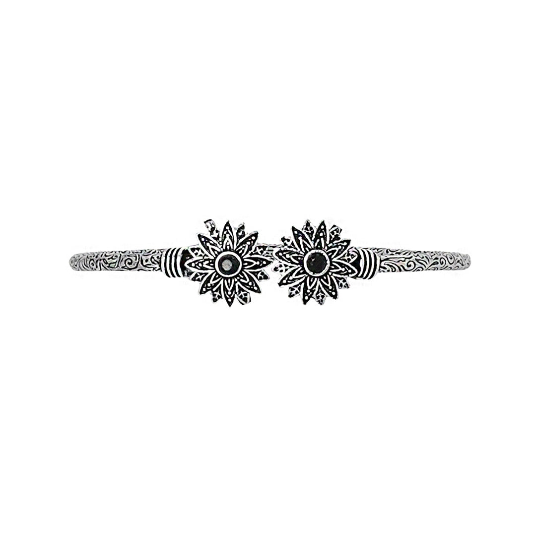 Teejh Omisha Stacked bracelet set