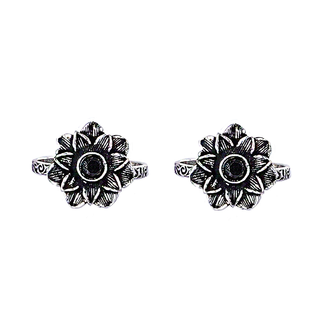 Teejh Kayra Black Stone Silver Oxidised Toe Rings