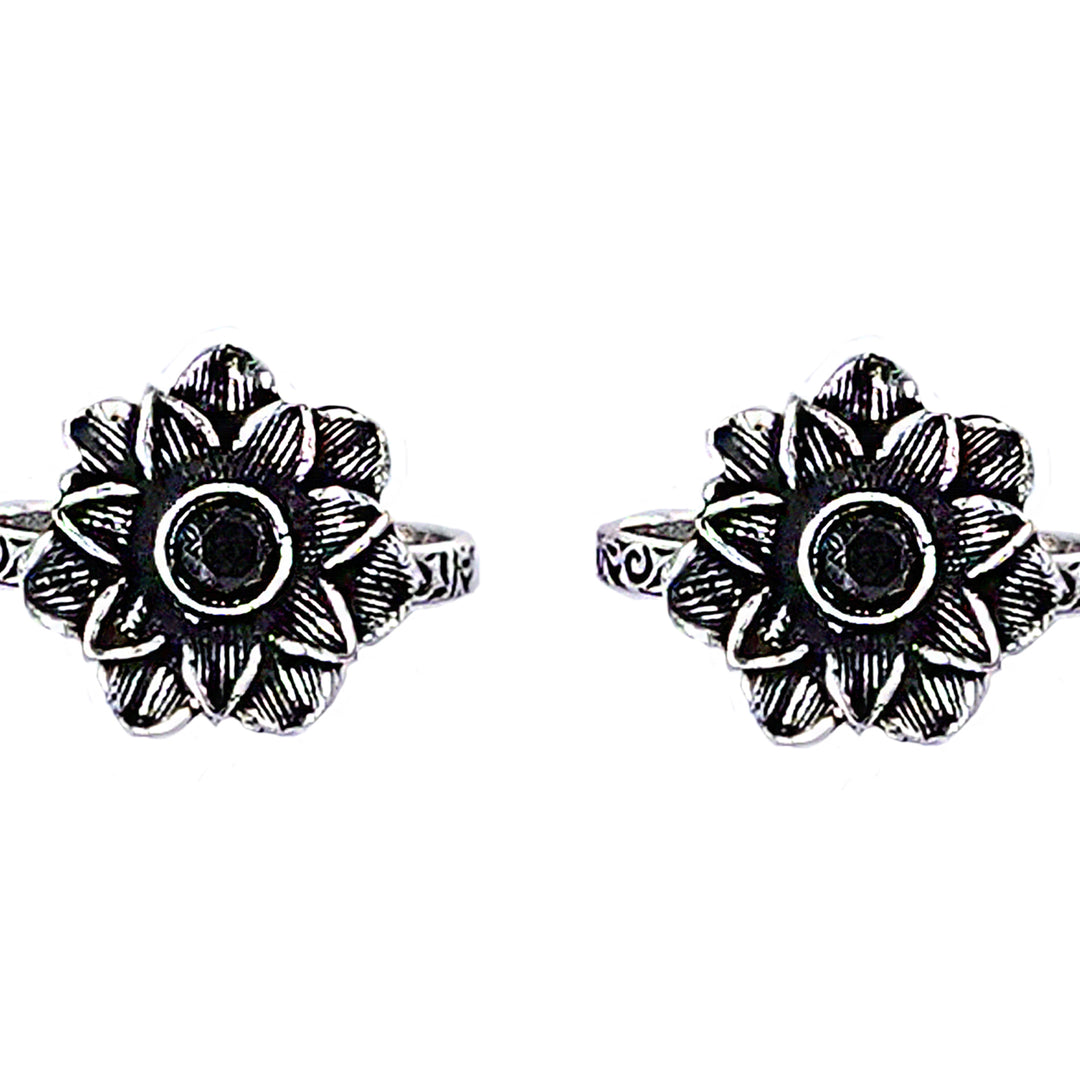 Teejh Kayra Black Stone Silver Oxidised Toe Rings