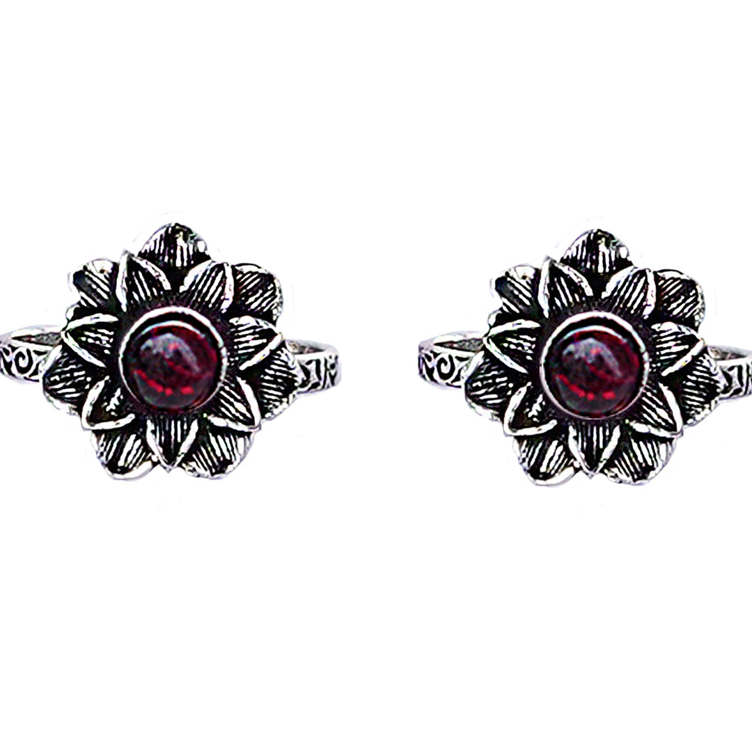 Teejh Kayra Red Stone Silver Oxidised Toe Rings