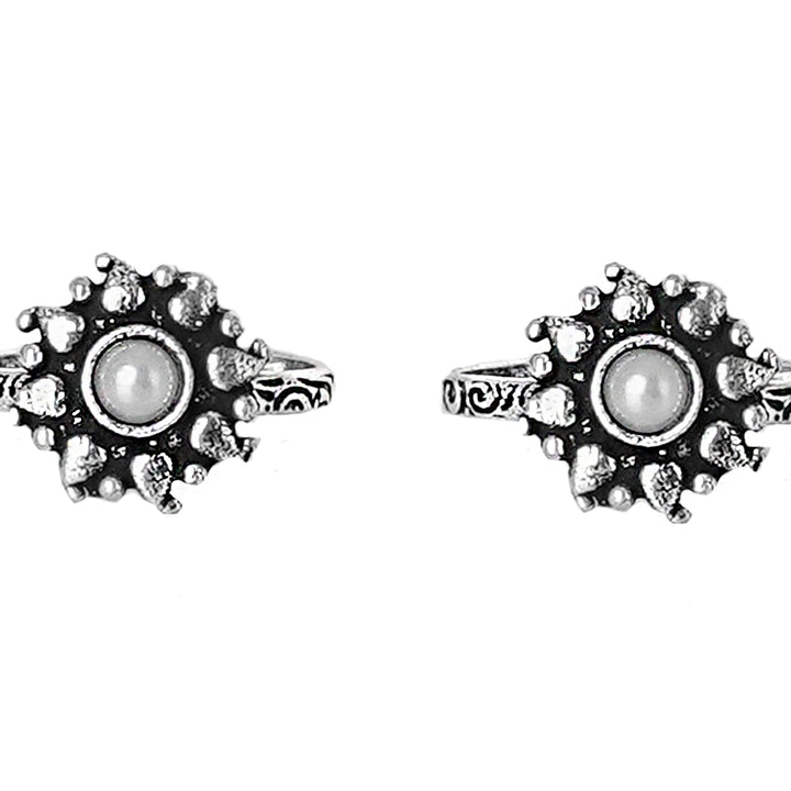 Teejh Miraya White Stone Silver Oxidised Toe Rings