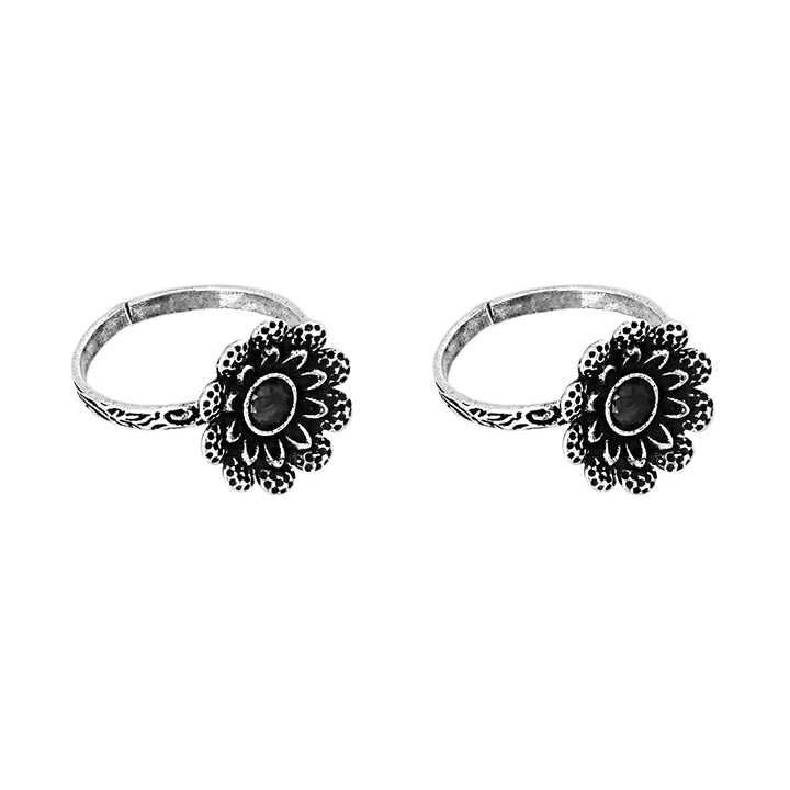 Teejh Swarali Set of Anklet and 3 Toe Rings