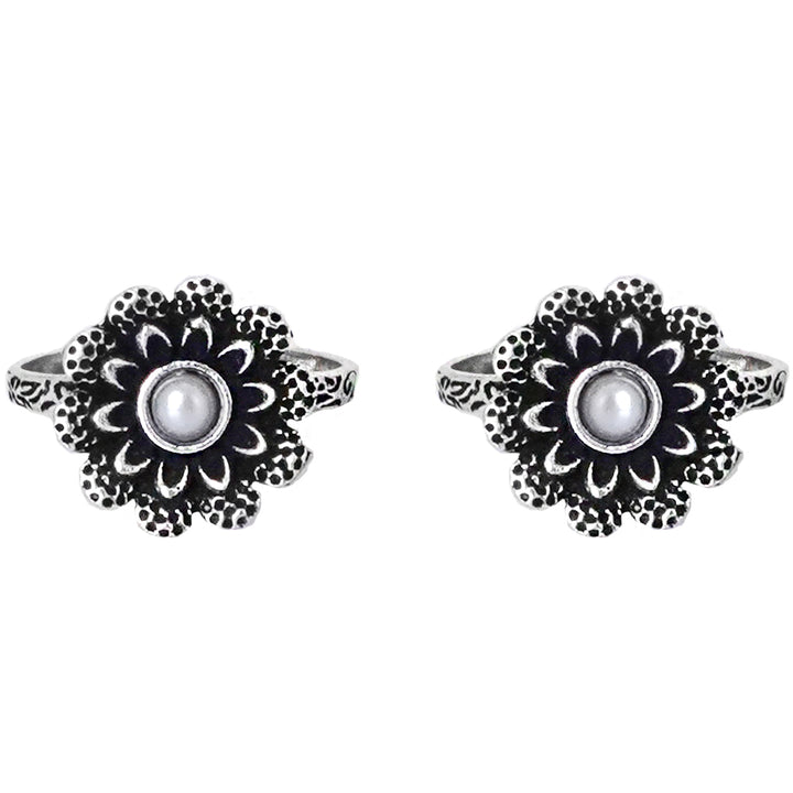 Teejh Tishya White Stone Silver Oxidised Toe Rings