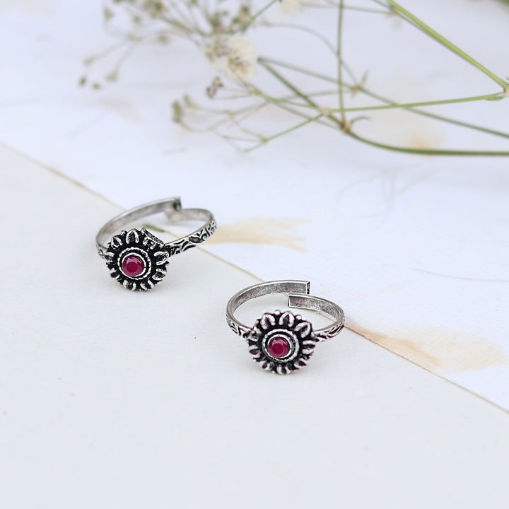Teejh Kaina Red Stone Silver Oxidised Toe Rings