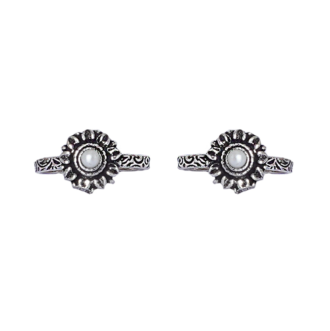Teejh Kaina White Stone Silver Oxidised Toe Rings