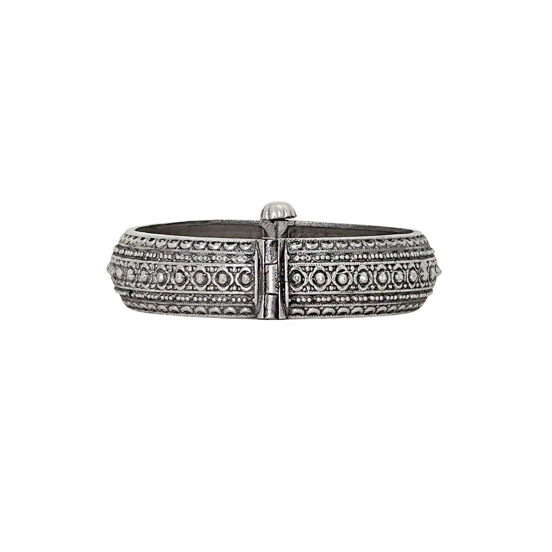Teejh Raisha Silver Oxidised Bangle