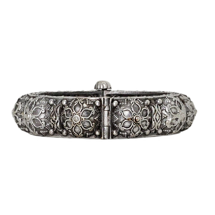Teejh Eashta Stacked Bracelet Set