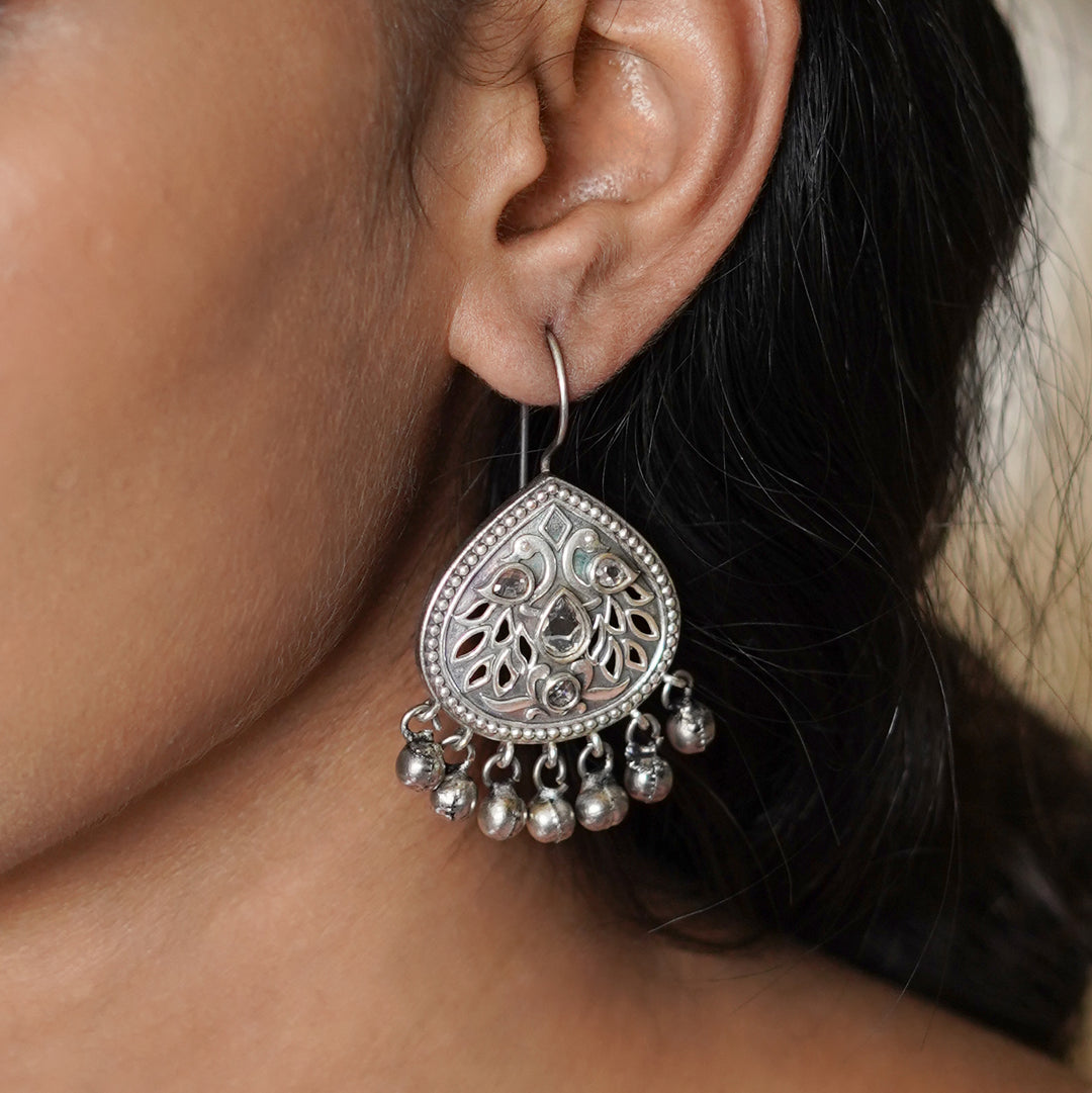 Teejh Vanya Silver Oxidised White Earrings