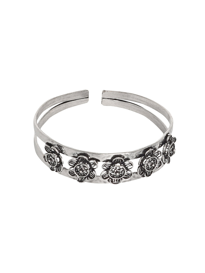 Teejh Tamali Silver Oxidised Jewelry Gift Set