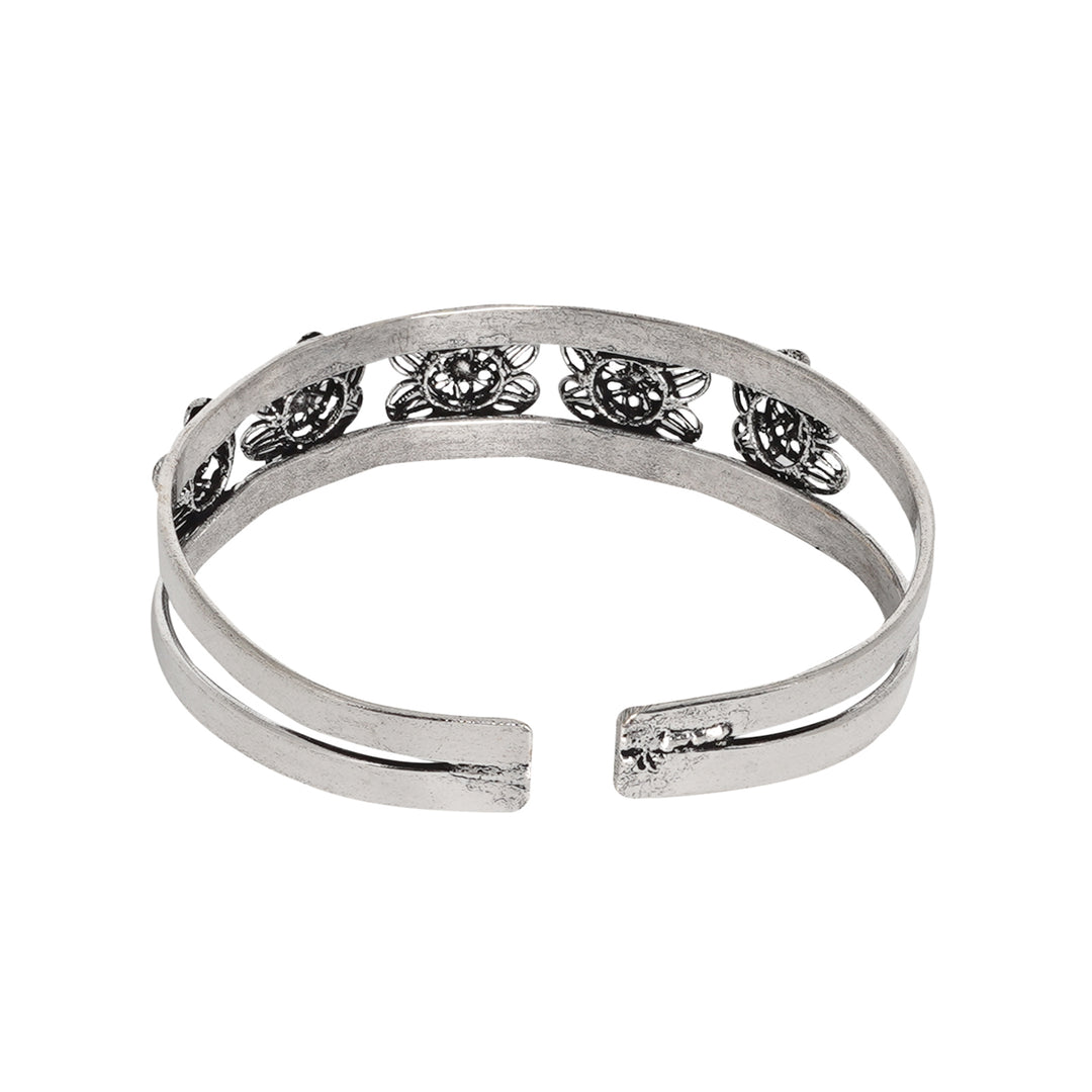 Teejh Omisha Stacked bracelet set