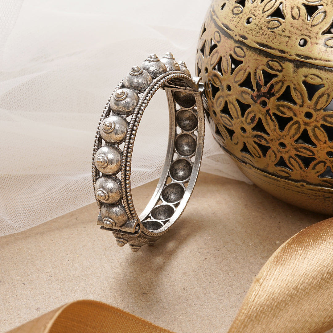 Teejh Sharmila Silver Oxidised Bangle
