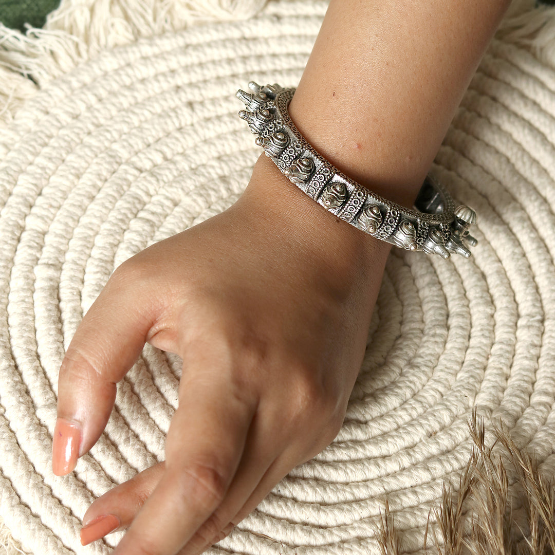 Teejh Reja Silver Oxidised Bangles