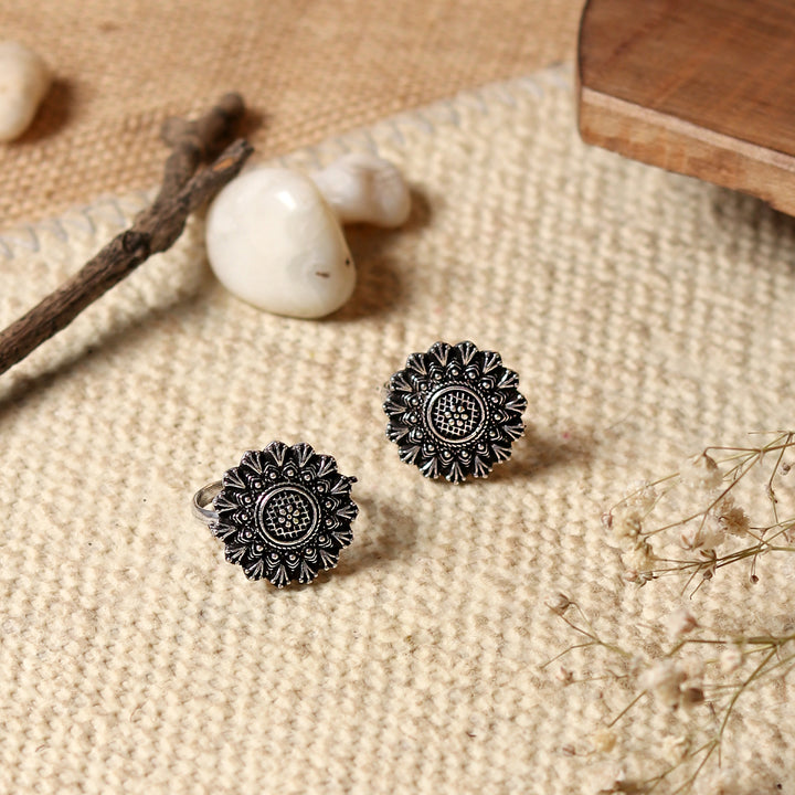 Teejh Edha Silver Oxidised Toe Rings