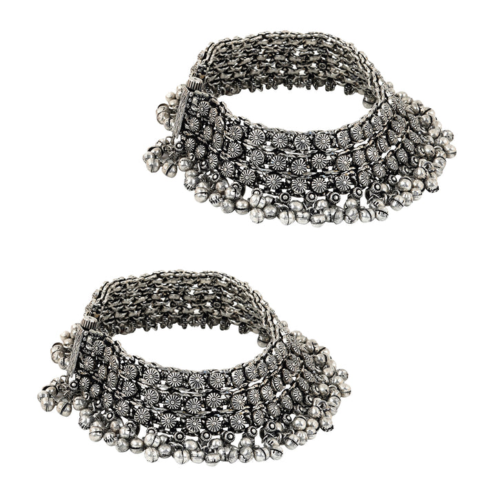 Teejh Turvi silver oxidised anklets