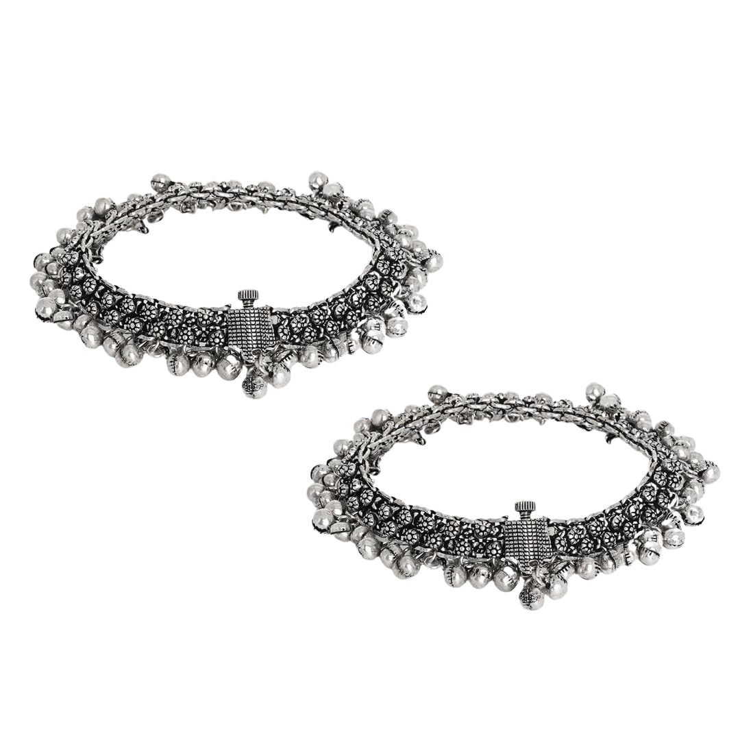 Teejh Raashika Silver oxidised Anklets