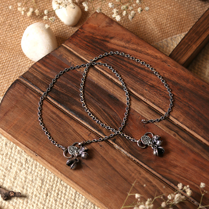 Teejh Kuvira Silver Oxidised Anklets