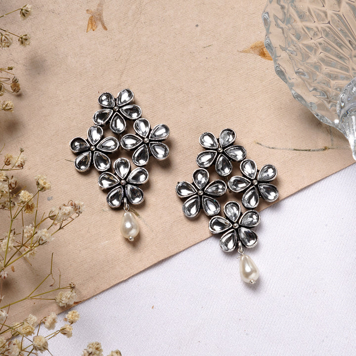 Vamika Floral Polki Silver Oxidized Earrings