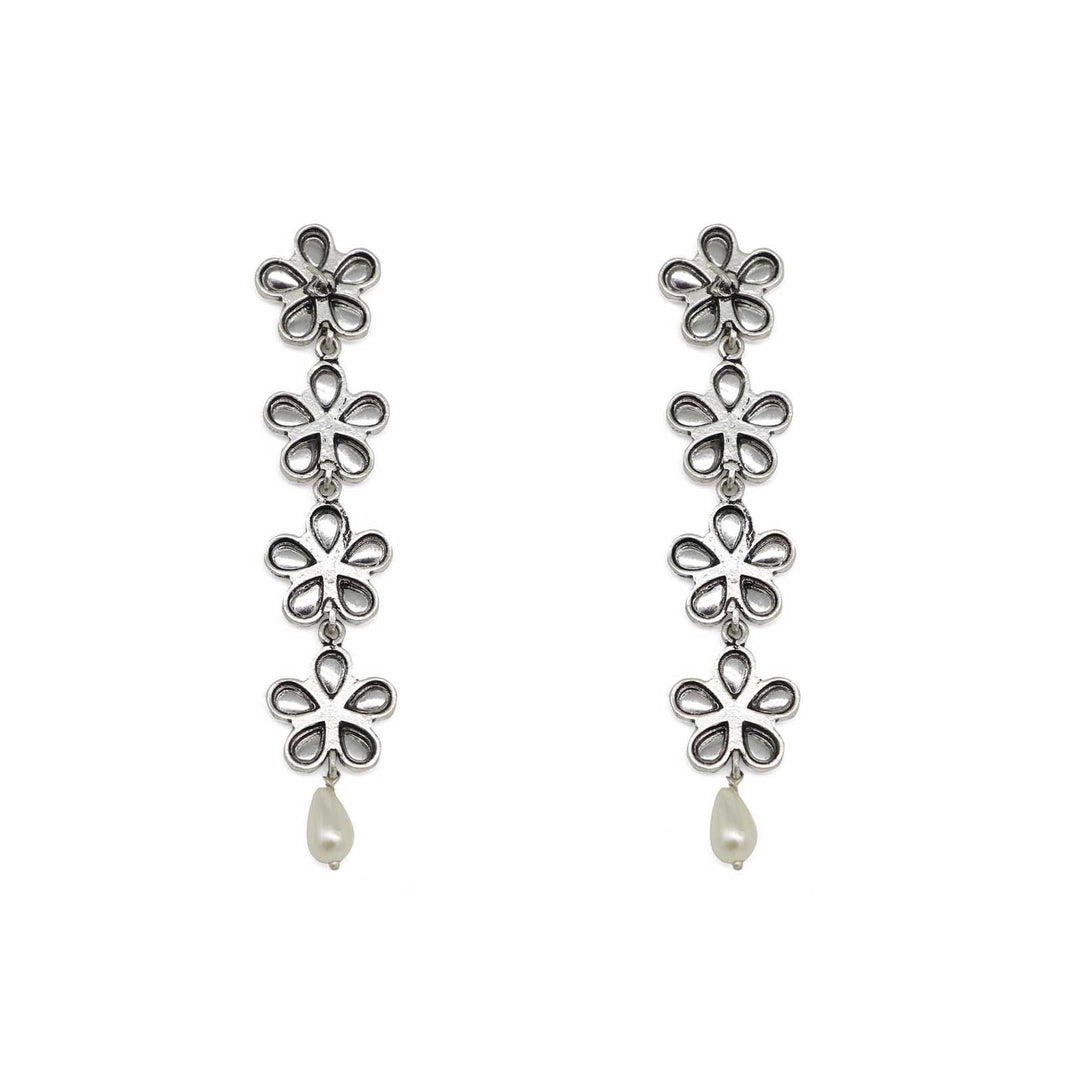 Saadhvi Silver Oxidised polki Necklace Set - Teejh