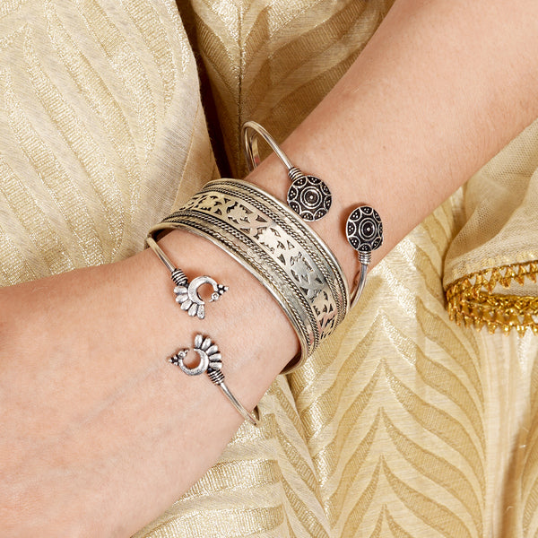 Teejh Rutvi Stacked Bracelet set