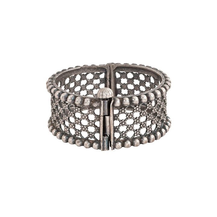 Teejh Prashasti Stacked Bracelet Set