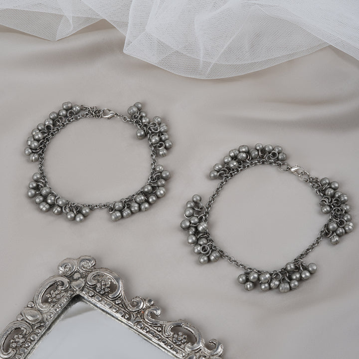 Teejh Nazreen Silver Oxidised Ghungroo Anklet