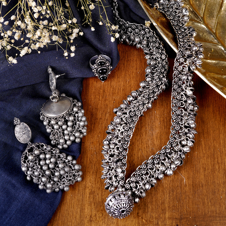 Teejh Tavishi Metallic Silver Oxidized Jewelry Gift Set